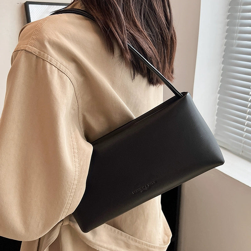 Isabella Baguette Bag