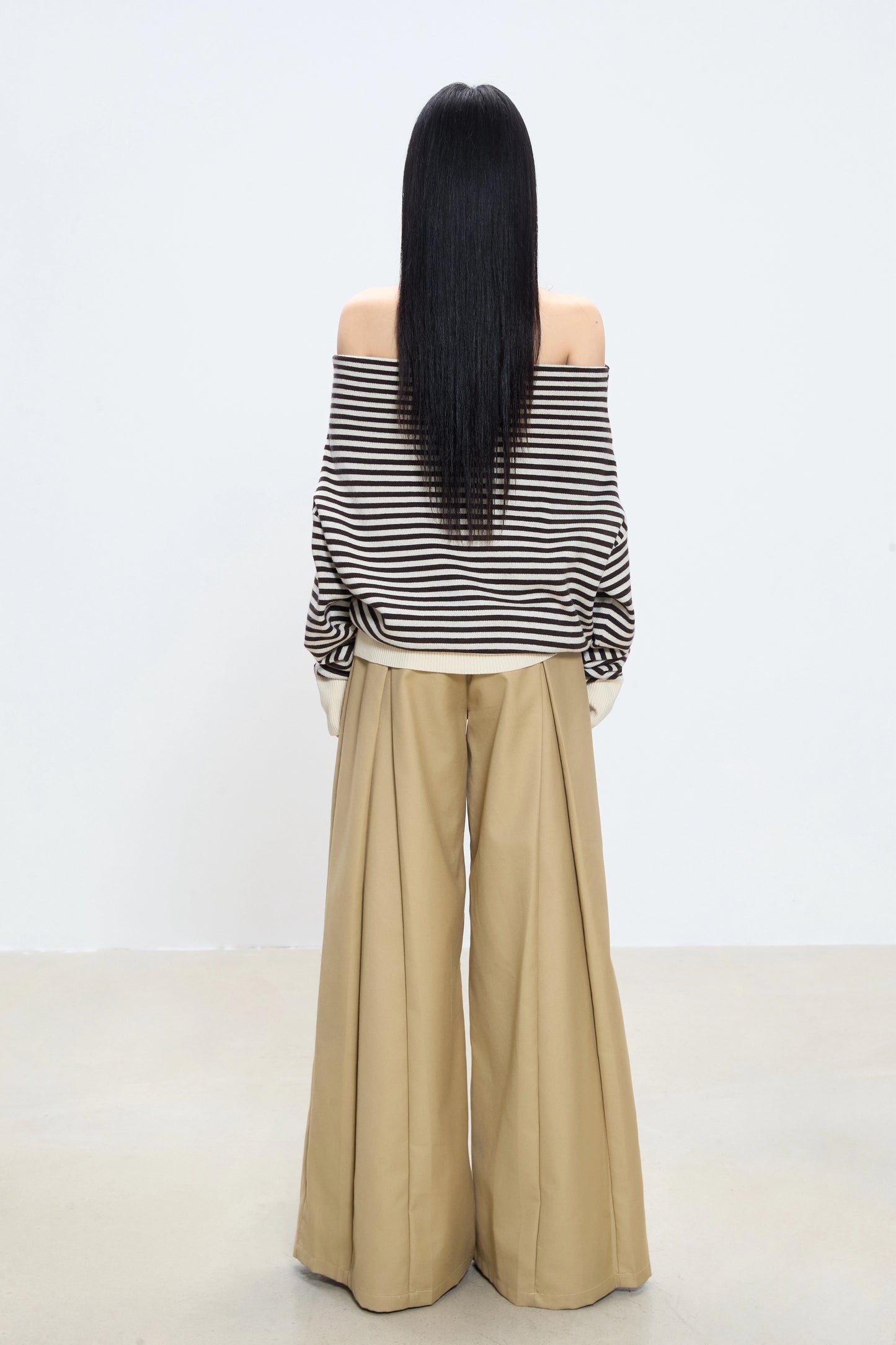 Cleo High-Waist Pleated Pants