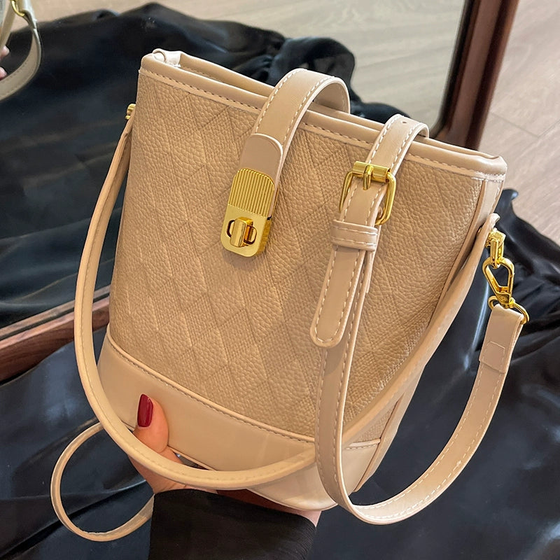 Layla Shoulder Bag