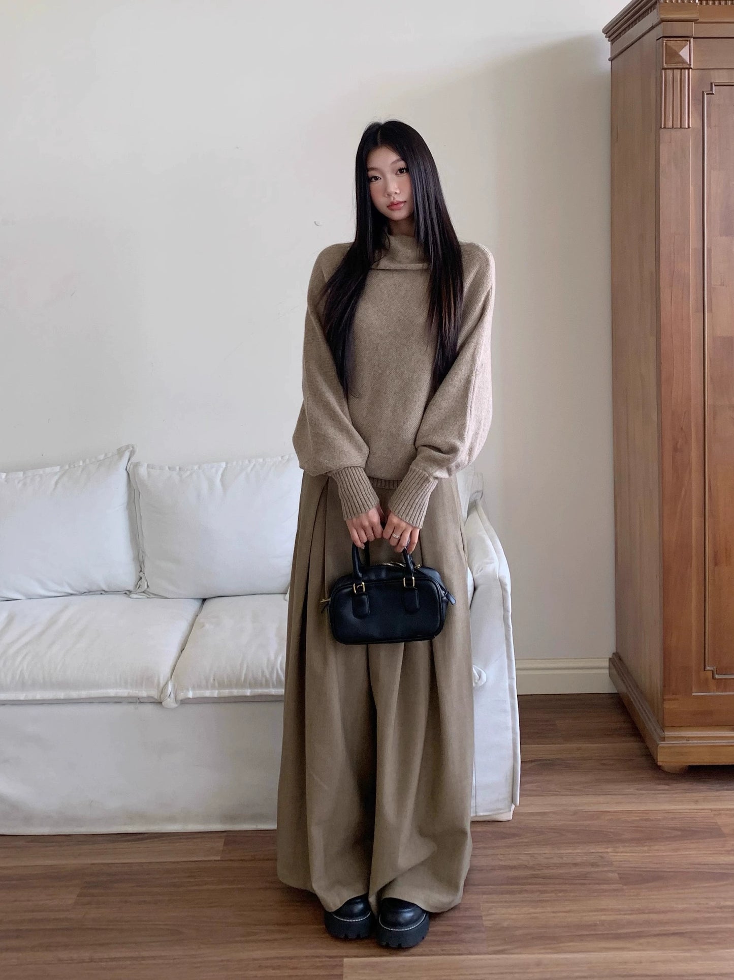 Elara Oversized Turtleneck Sweater
