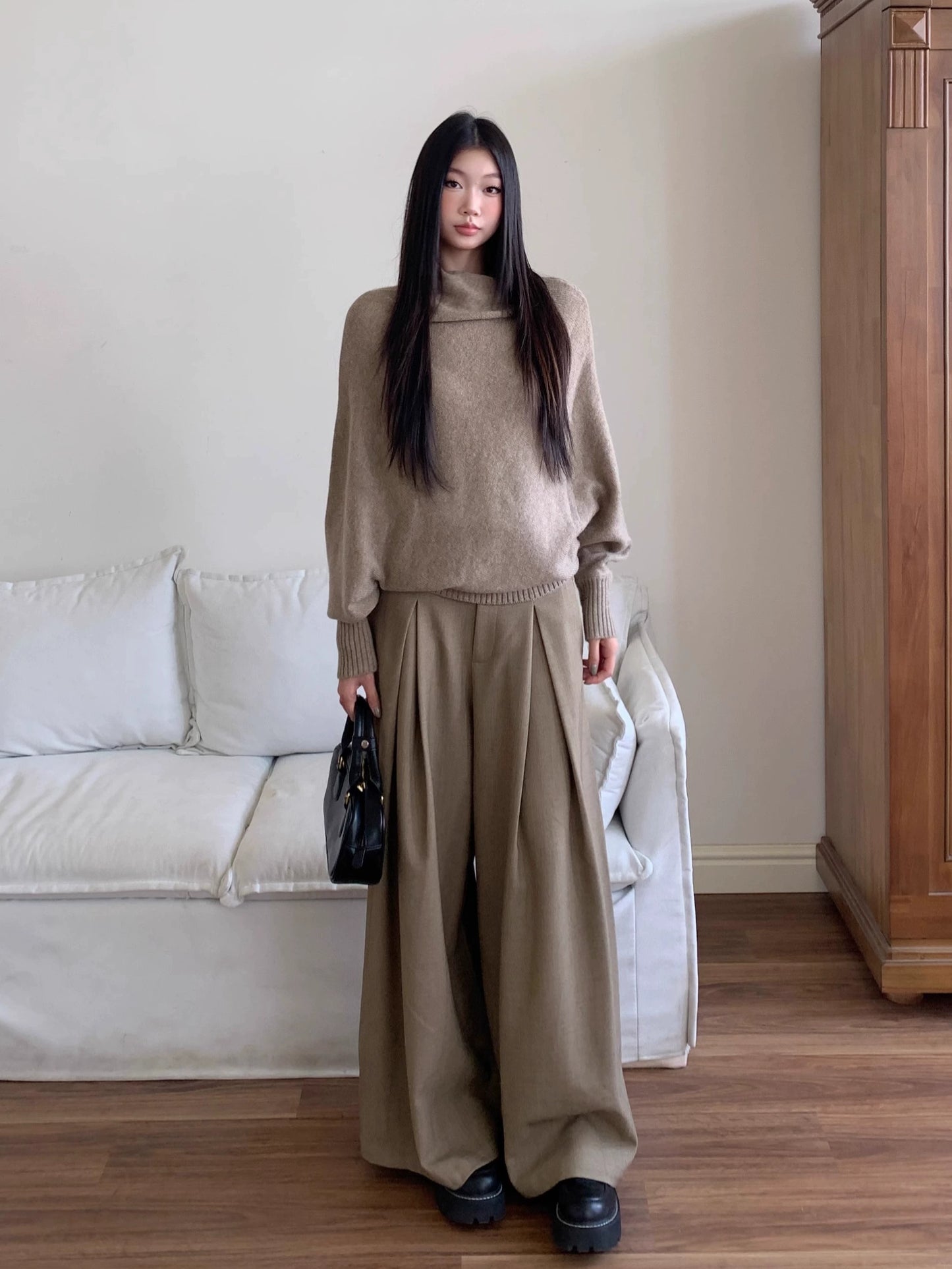 Elara Oversized Turtleneck Sweater