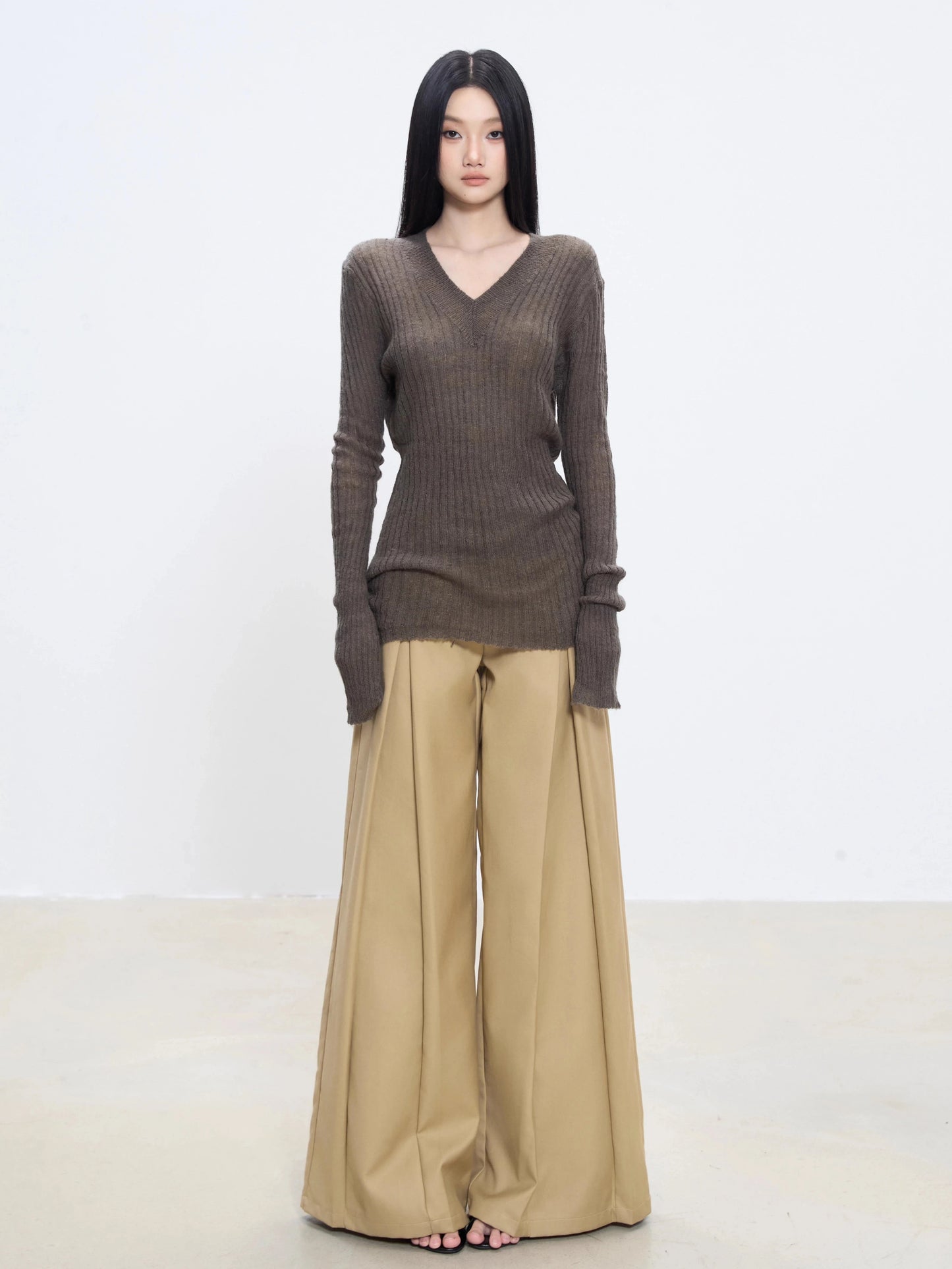 Noa V-Neck Textured Sweater