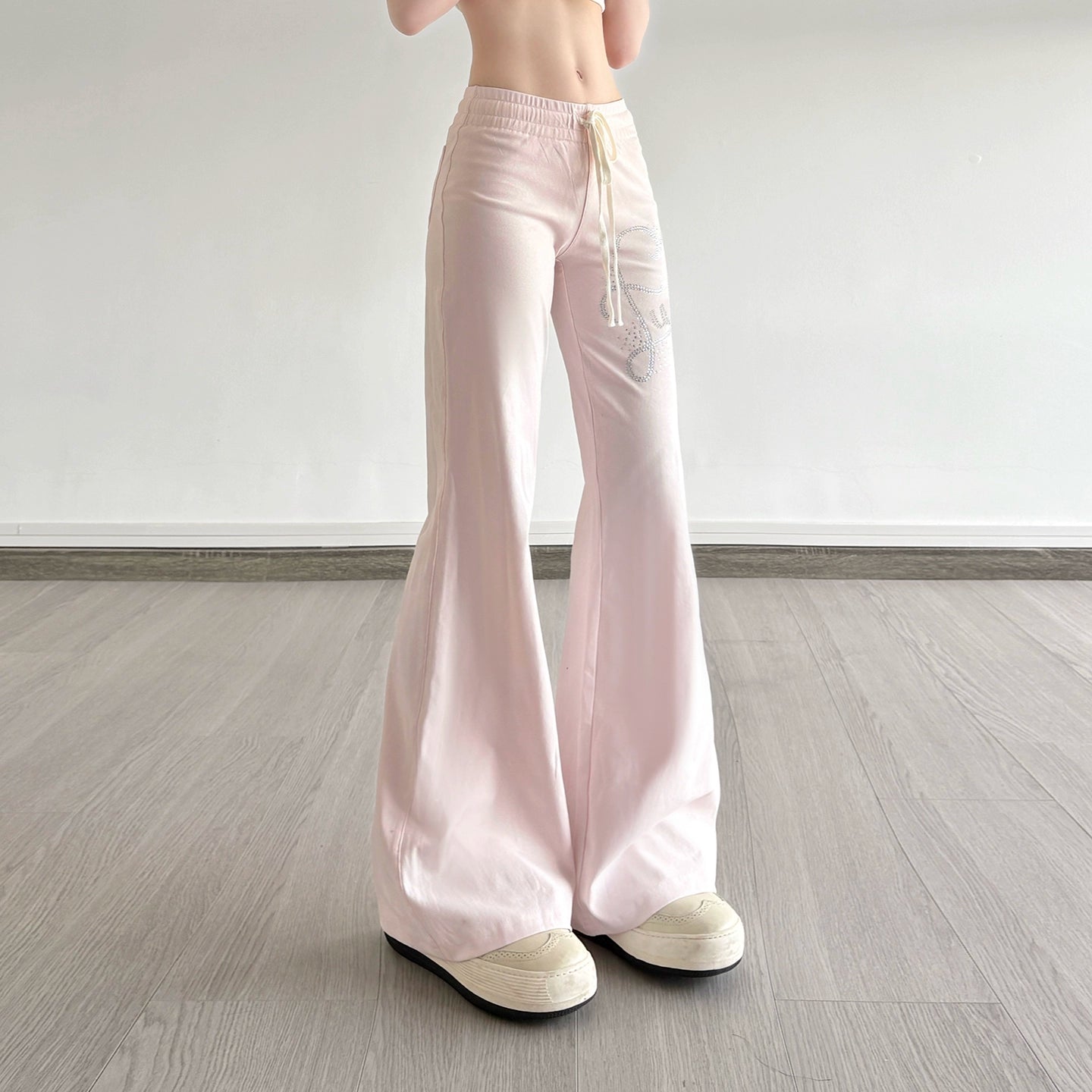 Juicy Glow Flare Sweatpants