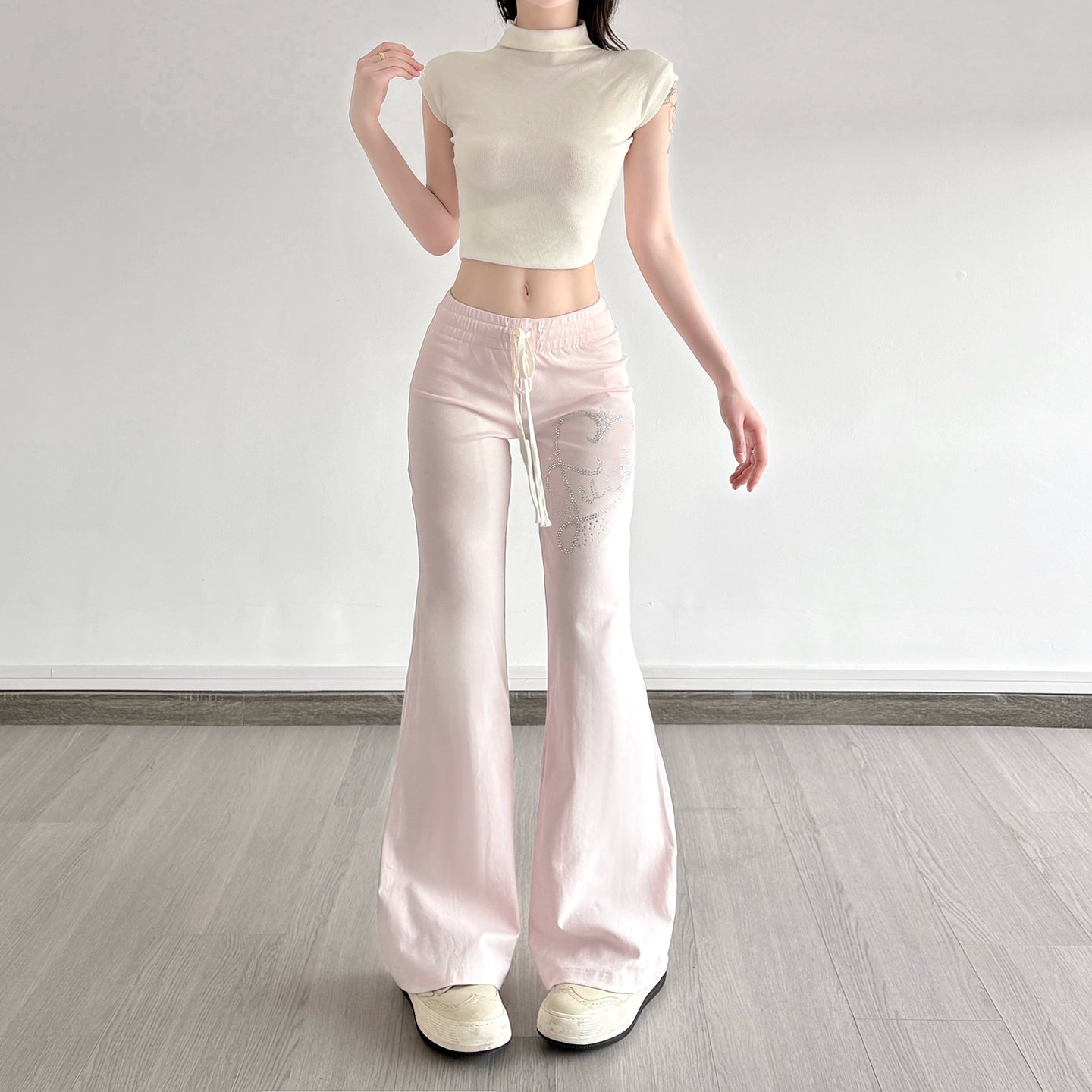 Juicy Glow Flare Sweatpants