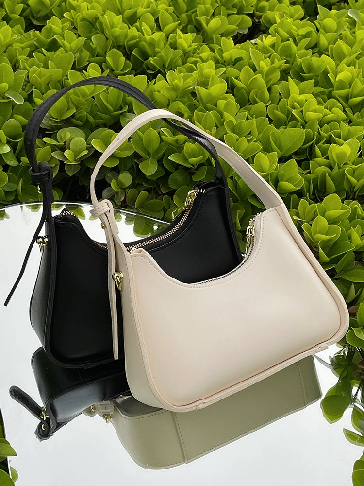 Dahlia Baguette Bag