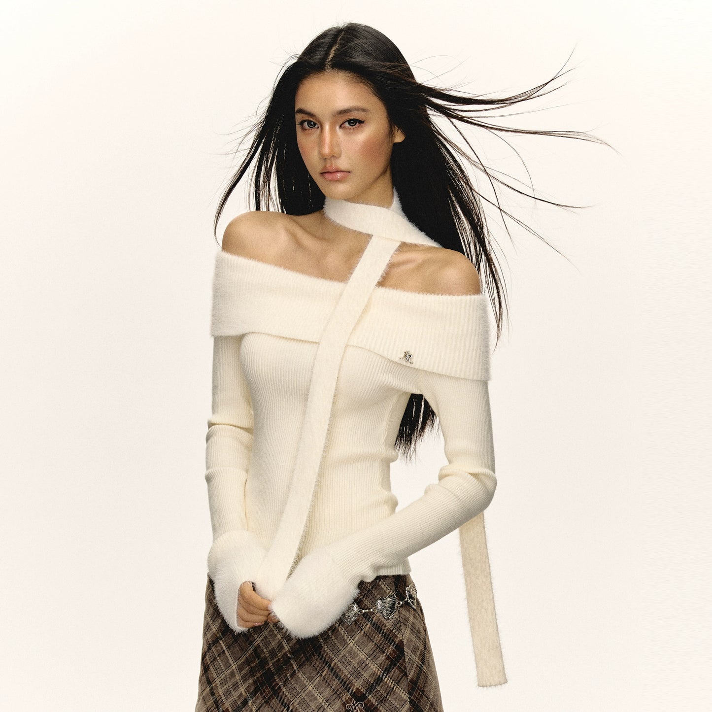 Amaia Long Sleeve Knit Sweather