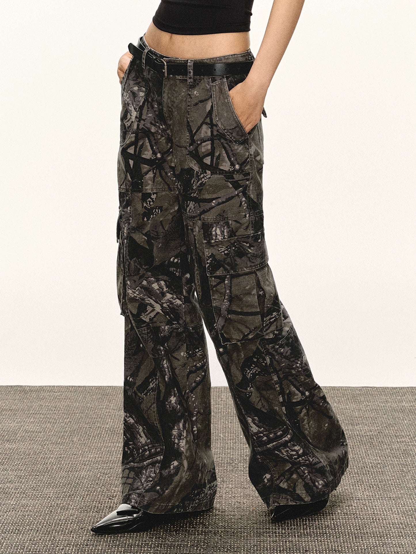 Carmen Vintage Camouflage Cargo Pants