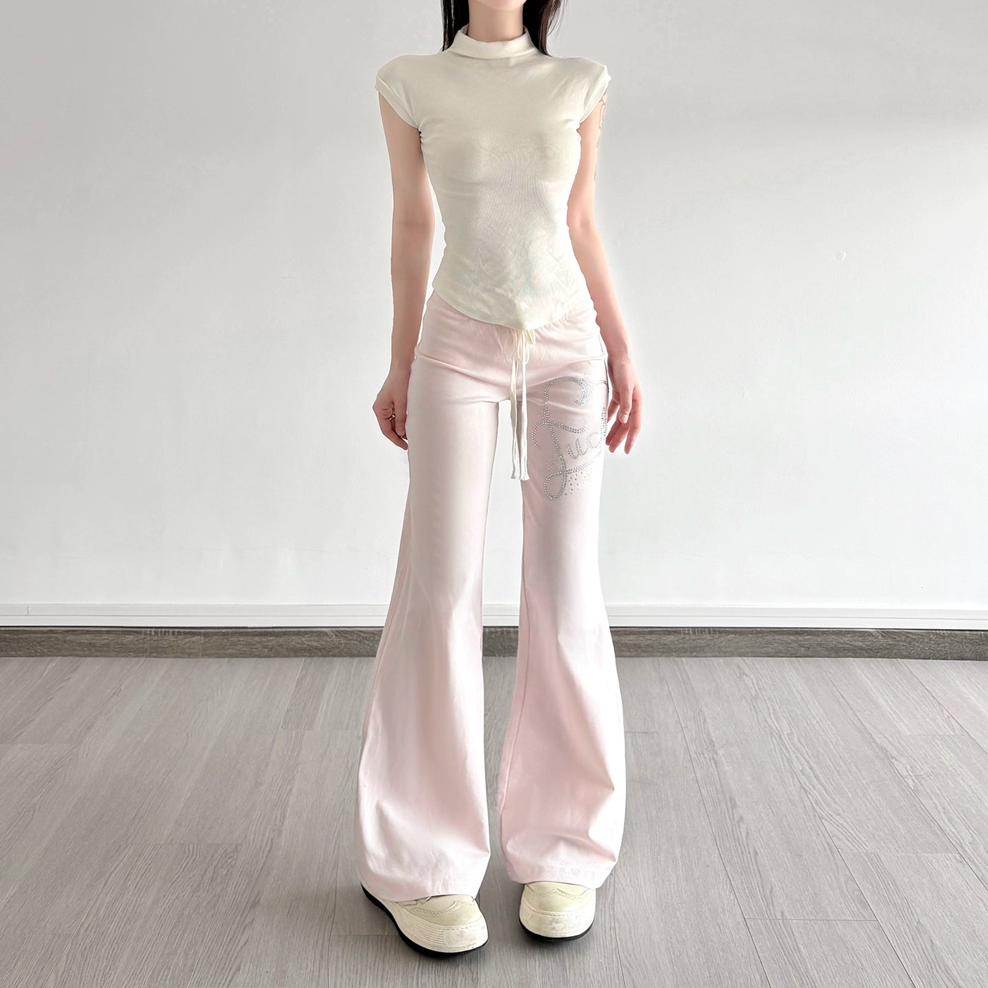 Juicy Glow Flare Sweatpants