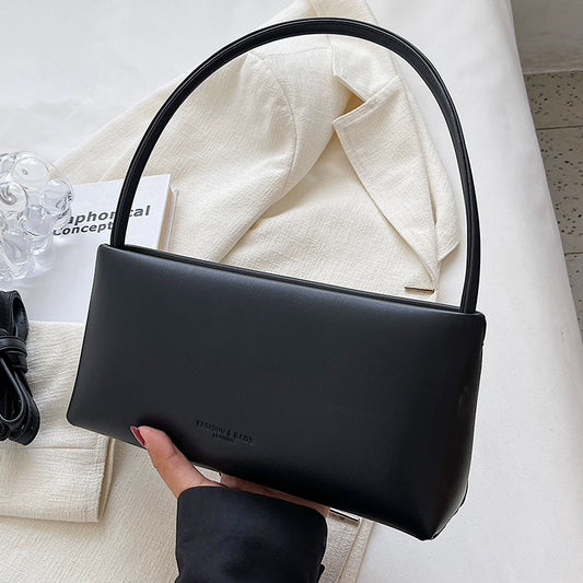 Isabella Baguette Bag