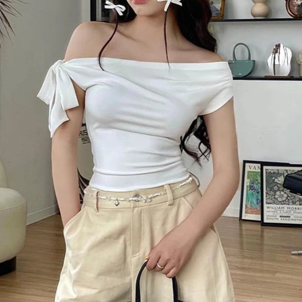 Celeste One-Shoulder Crop Top